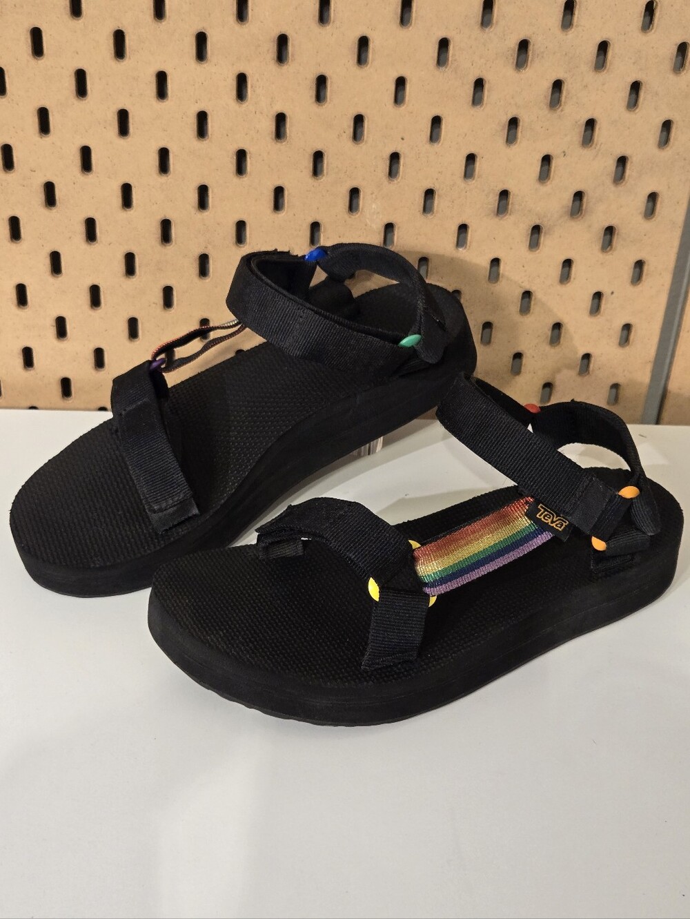 TEVA Womens Midform Universal Pride Rainbow Sandals Sz 8 Black 112201